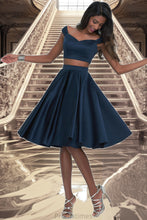 Load image into Gallery viewer, Ada A-line Off the Shoulder Sweetheart Knee-Length Satin Homecoming Dress XXBP0020593