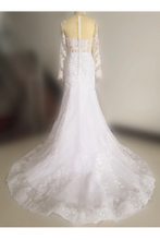 Load image into Gallery viewer, 2024 Mermaid/Trumpet Wedding Dresses V Neck Long Sleeves Tulle With Applique And Beads