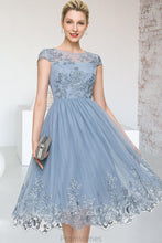 Load image into Gallery viewer, Kassidy A-line Scoop Knee-Length Lace Tulle Homecoming Dress With Sequins XXBP0020579