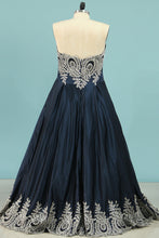 Load image into Gallery viewer, 2022 Prom Dresses Sweetheart Satin A-Line With Applique Zipper Back