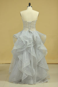 2022 Plus Size Strapless Prom Dresses Organza With Beading Floor Length