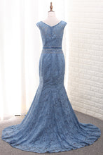 Load image into Gallery viewer, 2022 Scoop Mermaid Lace Mother Of The Bride Dresses With Beads Sweep Train