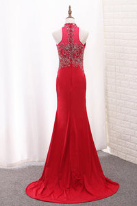2022 Mermaid Spandex High Neck Prom Dresses With Beading Sweep Train