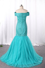 Load image into Gallery viewer, 2024 Mermaid Bridesmaid Dresses Boat Neck Tulle &amp; Lace Sweep Train