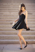 Load image into Gallery viewer, Satin Marie Homecoming Dresses A Line Strapless Sweetheart Black Sweetheart Backless Pleated Short