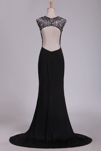 2024 Spandex Scoop With Beads And Slit Open Back Sheath Prom Dresses Sweep Train