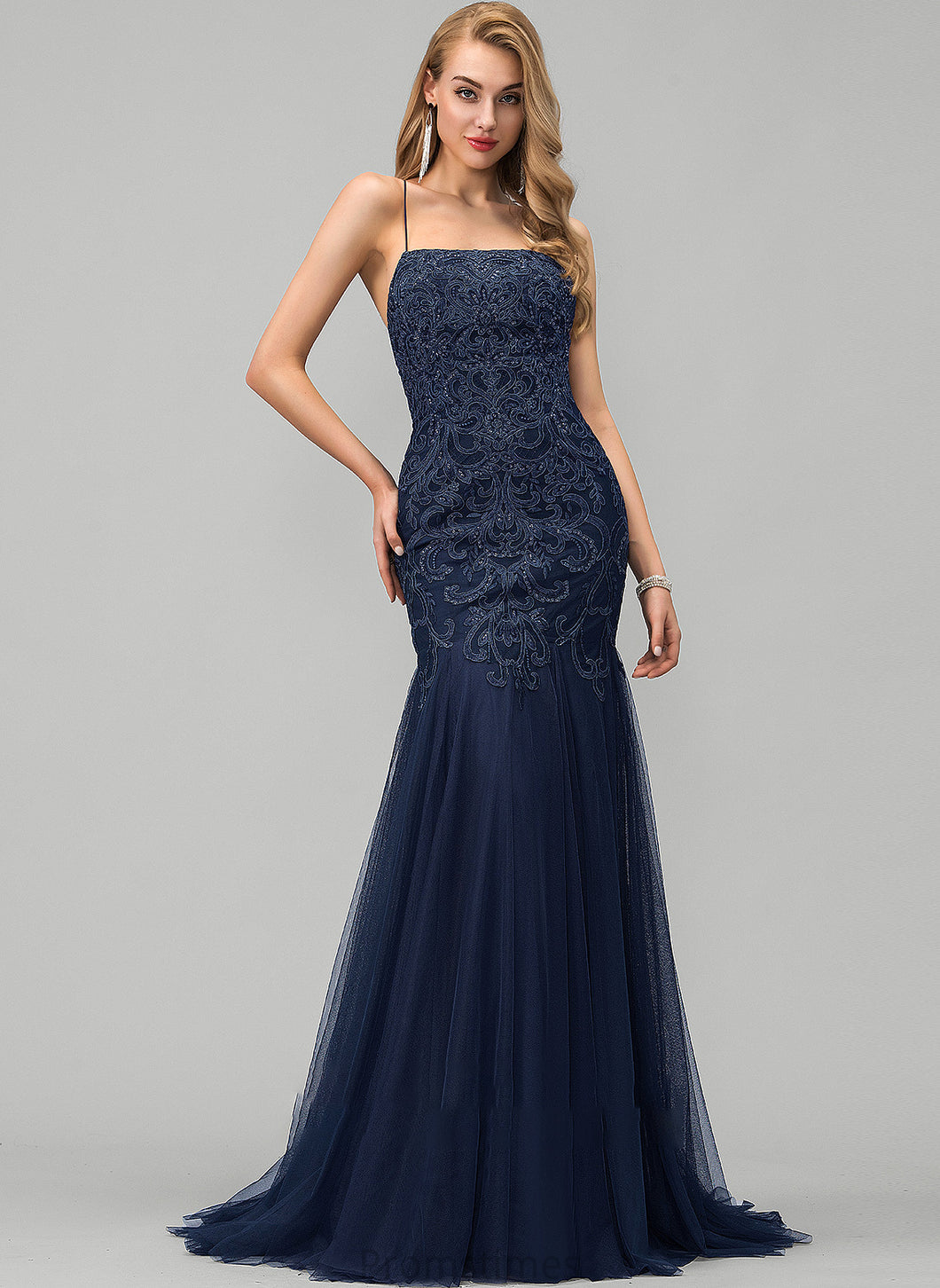 Trumpet/Mermaid Neckline Square Sweep Tulle Martina Train With Sequins Prom Dresses Lace