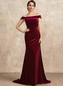 Velvet Train With Mother of the Bride Dresses Trumpet/Mermaid Bride Dress Mother of the Sweep Reese Off-the-Shoulder Ruffle