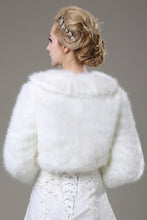 Load image into Gallery viewer, Long Sleeves Faux Fur Wedding Wrap