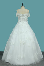 Load image into Gallery viewer, 2022 Off The Shoulder Tulle A Line Wedding Dresses With Applique And Handmade Flower
