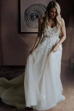 Load image into Gallery viewer, Strapless Beads Tulle Wedding Dresses Sweetheart Appliques Beach Wedding Gowns