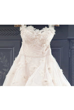 Load image into Gallery viewer, 2022 Sweetheart Wedding Dresses A Line Tulle With Ruffles And Handmade Flowers