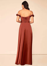 Load image into Gallery viewer, Nell Sleeveless A-Line/Princess Natural Waist V-Neck Knee Length Bridesmaid Dresses