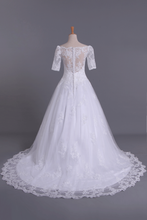 Load image into Gallery viewer, 2022 New Arrival Wedding Dresses Boat Neck Short Sleeves Chapel Train With Applique