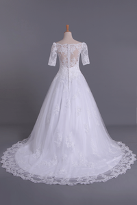 2022 New Arrival Wedding Dresses Boat Neck Short Sleeves Chapel Train With Applique