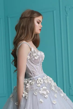 Load image into Gallery viewer, 2024 Ball Gown Spaghetti Straps Quinceanera Dresses With Handmade Flowers Tulle