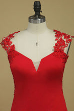 Load image into Gallery viewer, 2024 Red Straps Open Back Sheath Prom Dresses Spandex With Applique Open Back