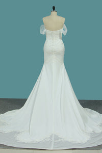 2022 Wedding Dresses Mermaid Satin Off The Shoulder With Applique And Beads Cathedral Train