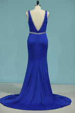 Load image into Gallery viewer, 2022 Prom Dresses Mermaid V Neck Spandex With Beading Open Back