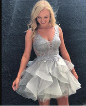 Load image into Gallery viewer, Princess/A-Line Amanda Homecoming Dresses Scoop Backless Appliques Gray Organza Dresses Prom