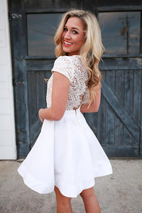 A-Line V-Neck Cap Juliette Homecoming Dresses Sleeves Open Back White 2024