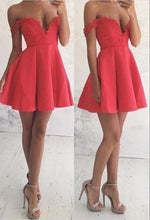Load image into Gallery viewer, A-Line Off-The-Shoulder Short Red 2024 Homecoming Dresses Satin Lila With Appliques