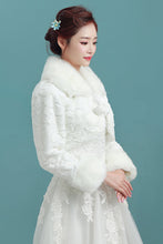 Load image into Gallery viewer, Long Sleeves Faux Fur Wedding Wrap
