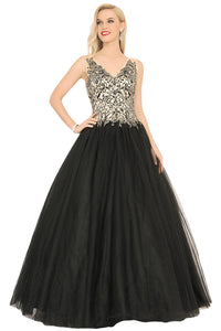 2024 New Arrival Quinceanera Dresses V Neck Tulle With Beading&Appliques
