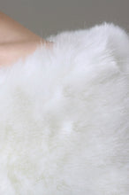 Load image into Gallery viewer, Pretty Faux Fur Wedding Wrap
