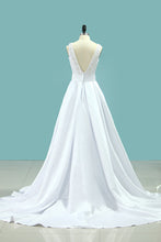 Load image into Gallery viewer, 2022 Scoop Open Back Wedding Dresses Satin With Beading Sheath