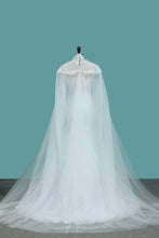 Load image into Gallery viewer, 2022 Tulle Scoop Wedding Dresses Mermaid With Applique Chapel Train