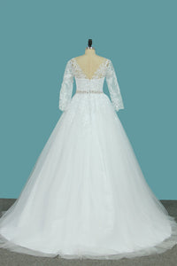 2022 Bateau Wedding Dresses Tulle A Line With Applique And Beads Court Train