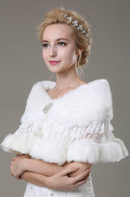 Load image into Gallery viewer, Elegant Faux Fur &amp; Lace Wedding Wrap With Beads