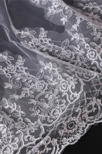 Load image into Gallery viewer, Elegant One-Tier Cathedral Length Bridal Veils With Applique