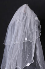 Load image into Gallery viewer, Three-Tier Cathedral Bridal Veils With Pencil Edge