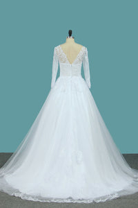 2022 A Line Tulle Bateau 3/4 Length Sleeve Wedding Dresses With Applique Sweep Train