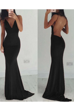 Load image into Gallery viewer, 2024 Mermaid Spaghetti Straps Open Back Spandex Floor Length Evening Dresses