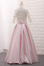 Load image into Gallery viewer, 2022 Scoop Mid-Length Sleeve Satin A Line Flower Girl Dresses With Applique Floor-Length