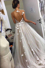 Load image into Gallery viewer, Elegant A Line Tulle Wedding Dresses With Butterfly Sweetheart Prom Dress