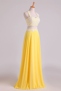 2022 New Arrival Halter Prom Dresses A-Line With Applique Chiffon