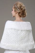 Load image into Gallery viewer, Concise Faux Fur Wedding Wrap
