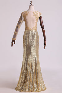 2022 Scoop Mermaid Prom Dresses Sequins With Applique Floor Length Long Sleeves