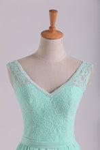 Load image into Gallery viewer, 2022 V-Neck A Line Knee Length Lace &amp; Chiffon Bridesmaid Dresses Mint
