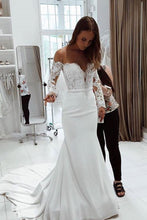 Load image into Gallery viewer, 2024 Wedding Dresses Mermaid Scoop Long Sleeves With Applique Satin