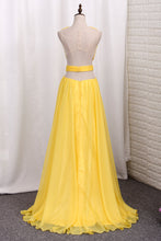 Load image into Gallery viewer, 2022 New Arrival Prom Dresses A Line Tulle Scoop With Ruffles And Slit