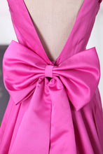 Load image into Gallery viewer, 2022 New Arrival V Neck Satin With Bow Knot Mermaid Prom Dresses