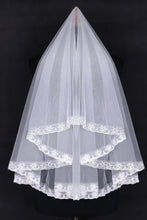 Load image into Gallery viewer, Two-Tier Finger-Tip Bridal Veils With Applique