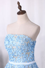 Load image into Gallery viewer, 2024 A-Line Evening Dresses Strapless Floor-Length With Lace &amp; Handmade Flower