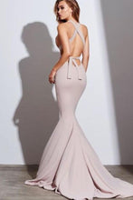Load image into Gallery viewer, 2024 Sexy Mermaid Prom Dresses Halter Spandex Lace Up Open Back