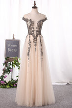 Load image into Gallery viewer, 2024 Tulle Prom Dresses A Line Bateau Cap Sleeve With Beads Open Back
